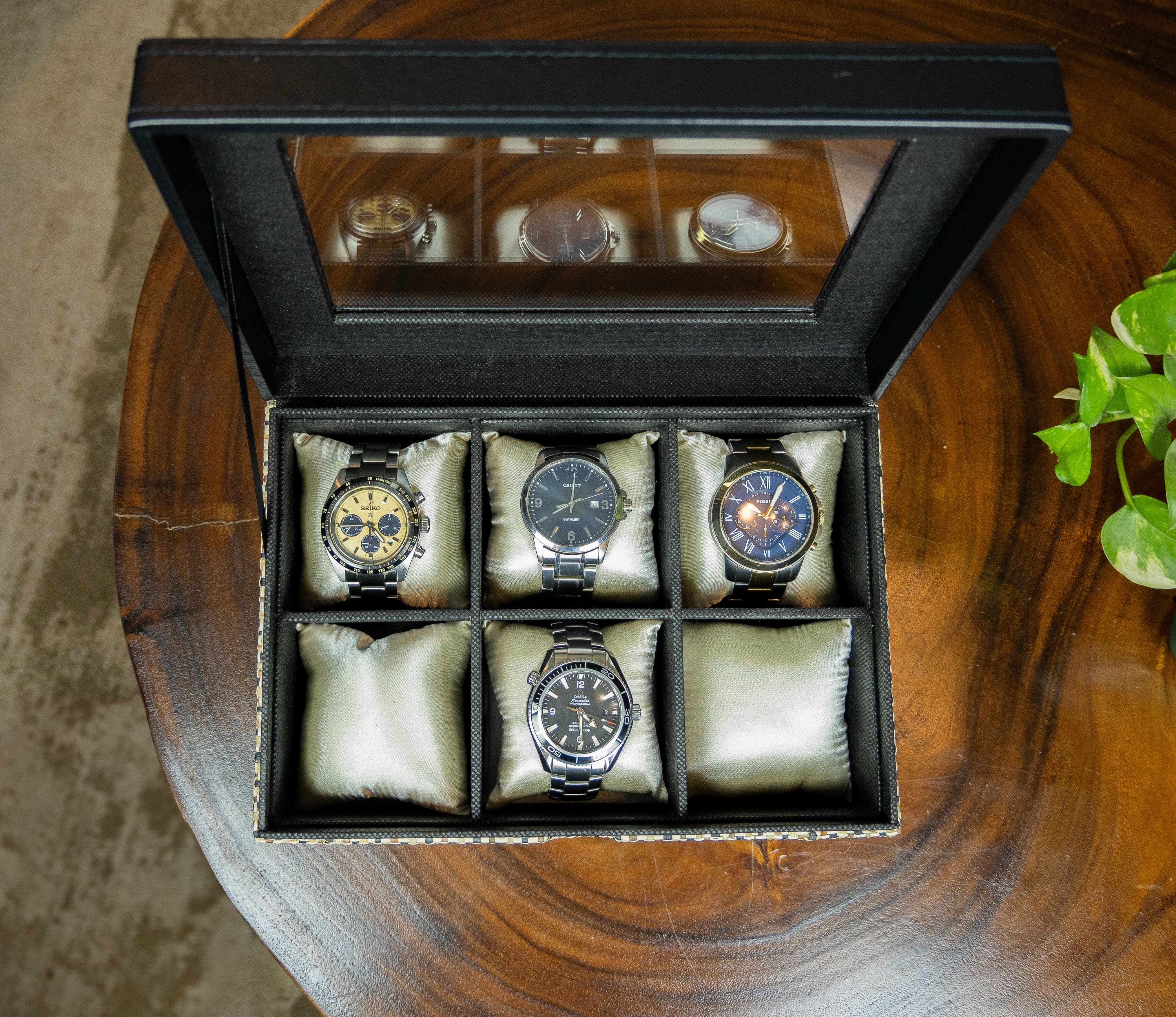 Medium Watch Organizer in Three-Toned Raffia