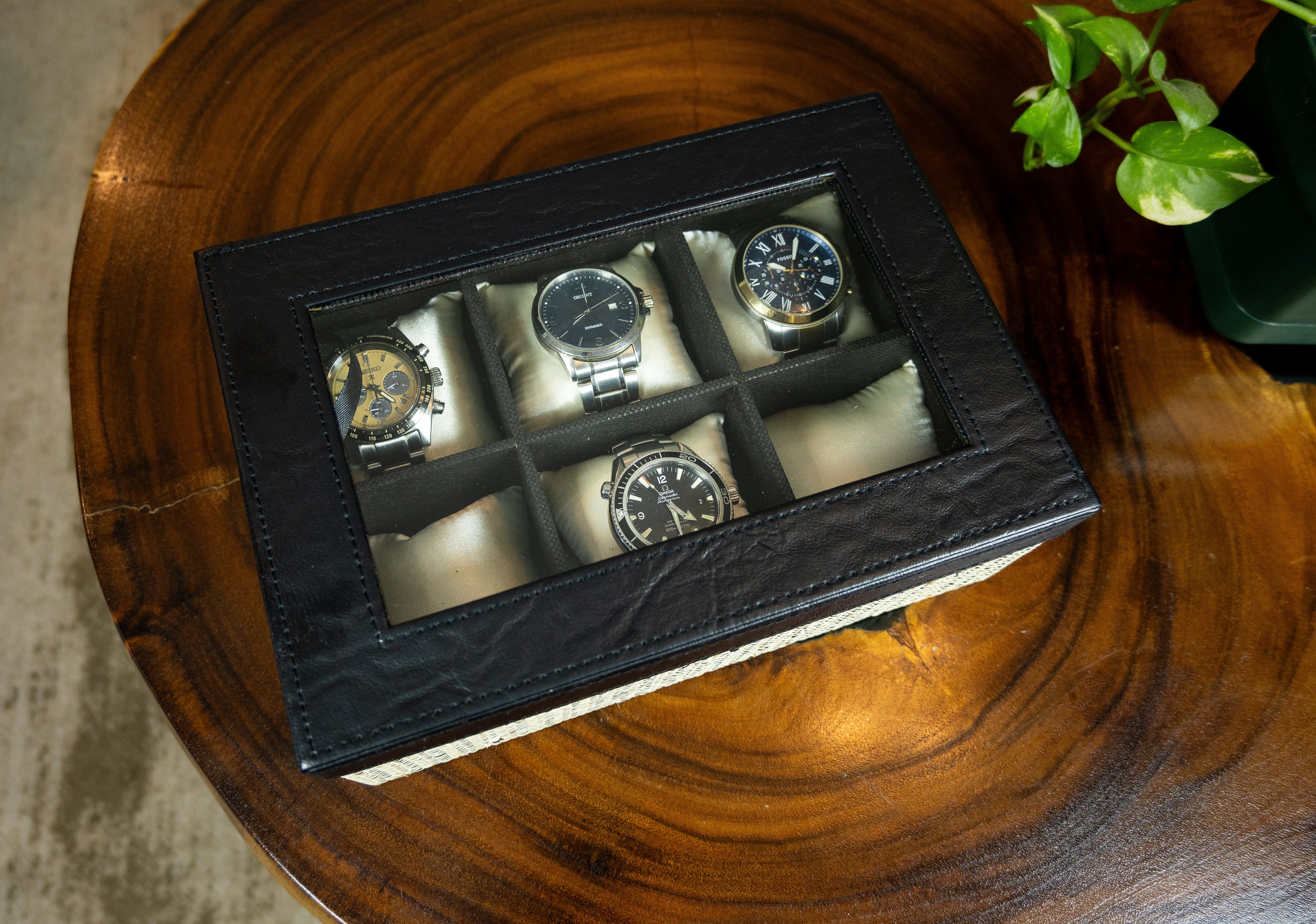 Medium Watch Organizer in Three-Toned Raffia