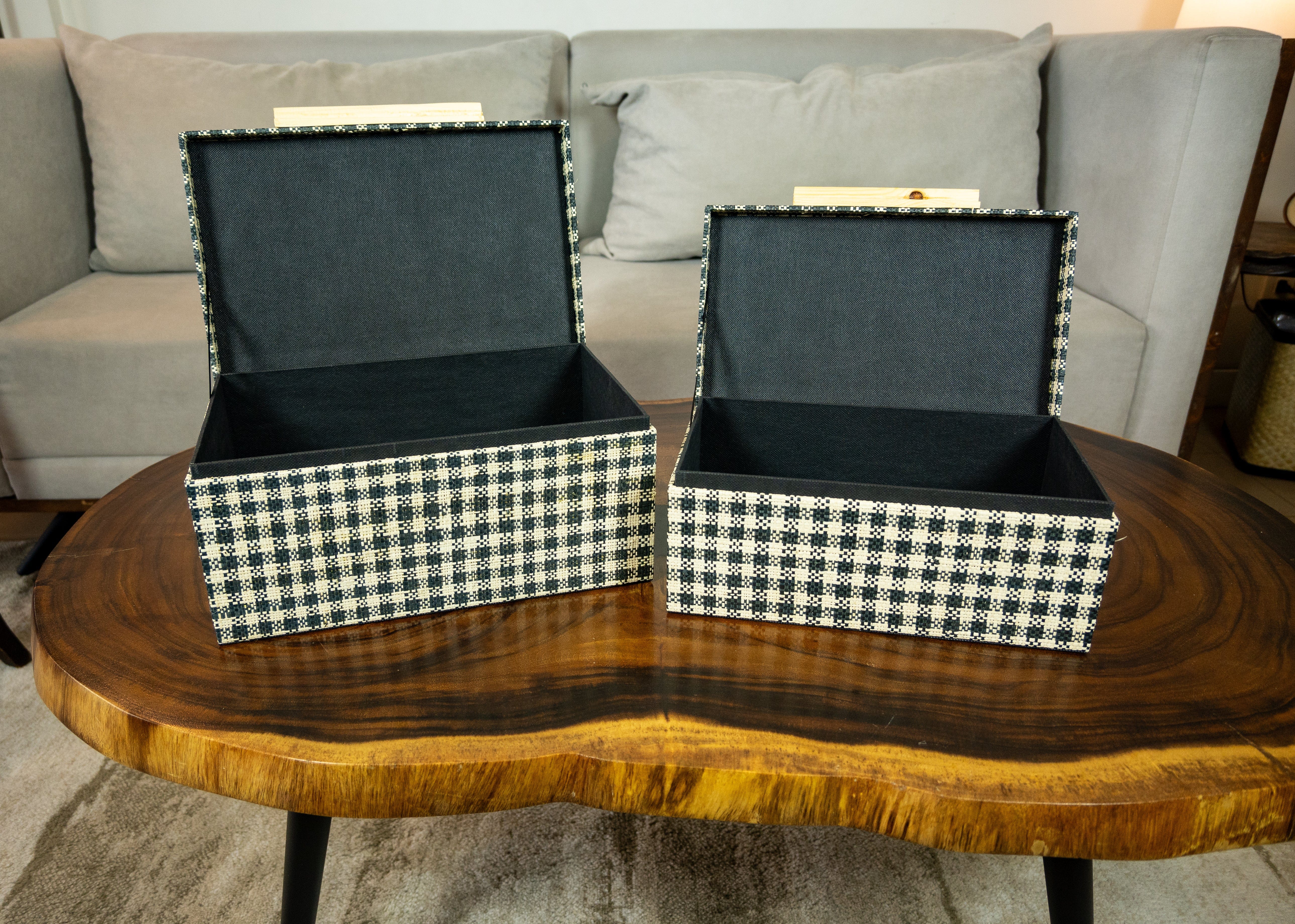 Storage Chest Set of 2 in Checkered Raffia