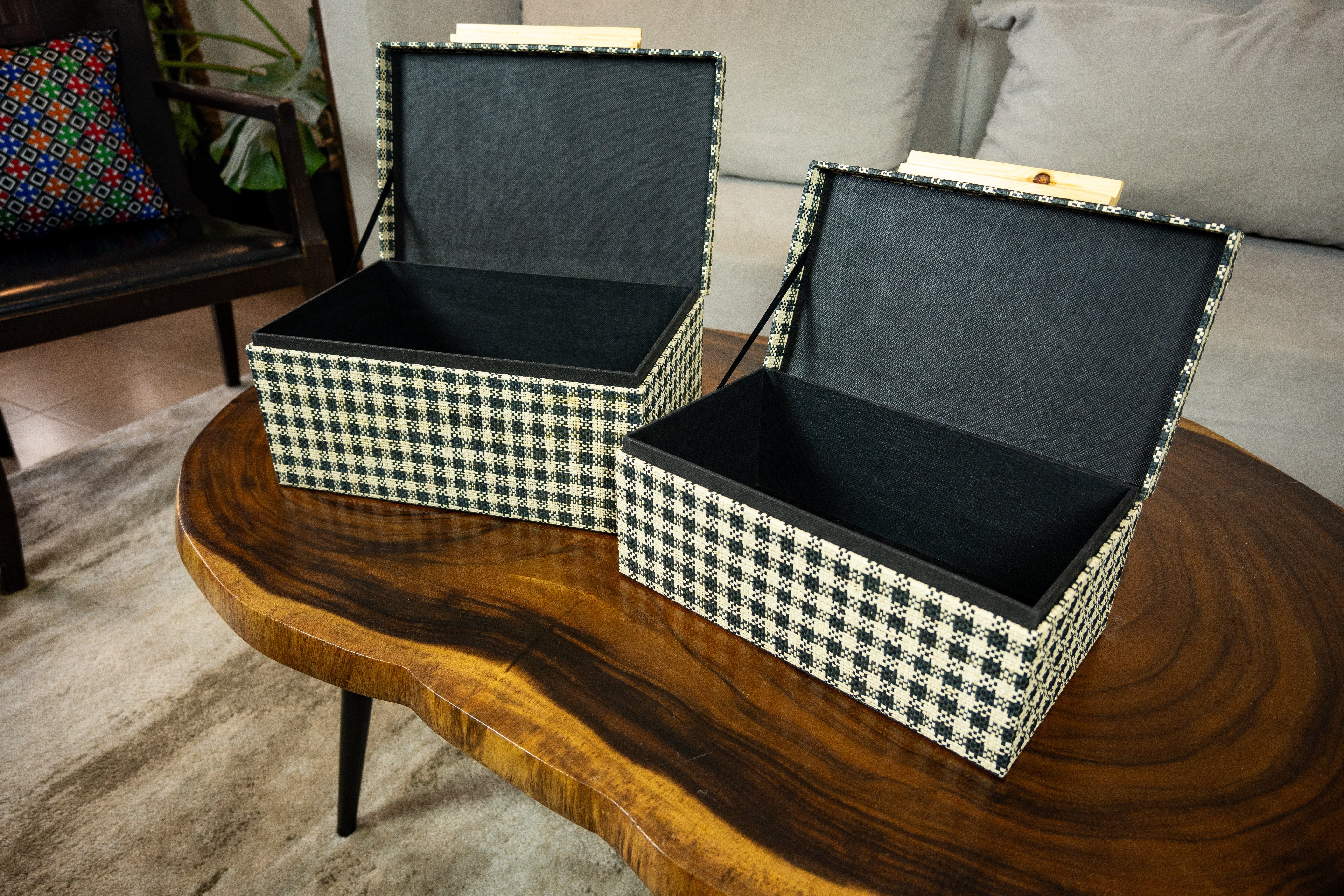 Storage Chest Set of 2 in Checkered Raffia