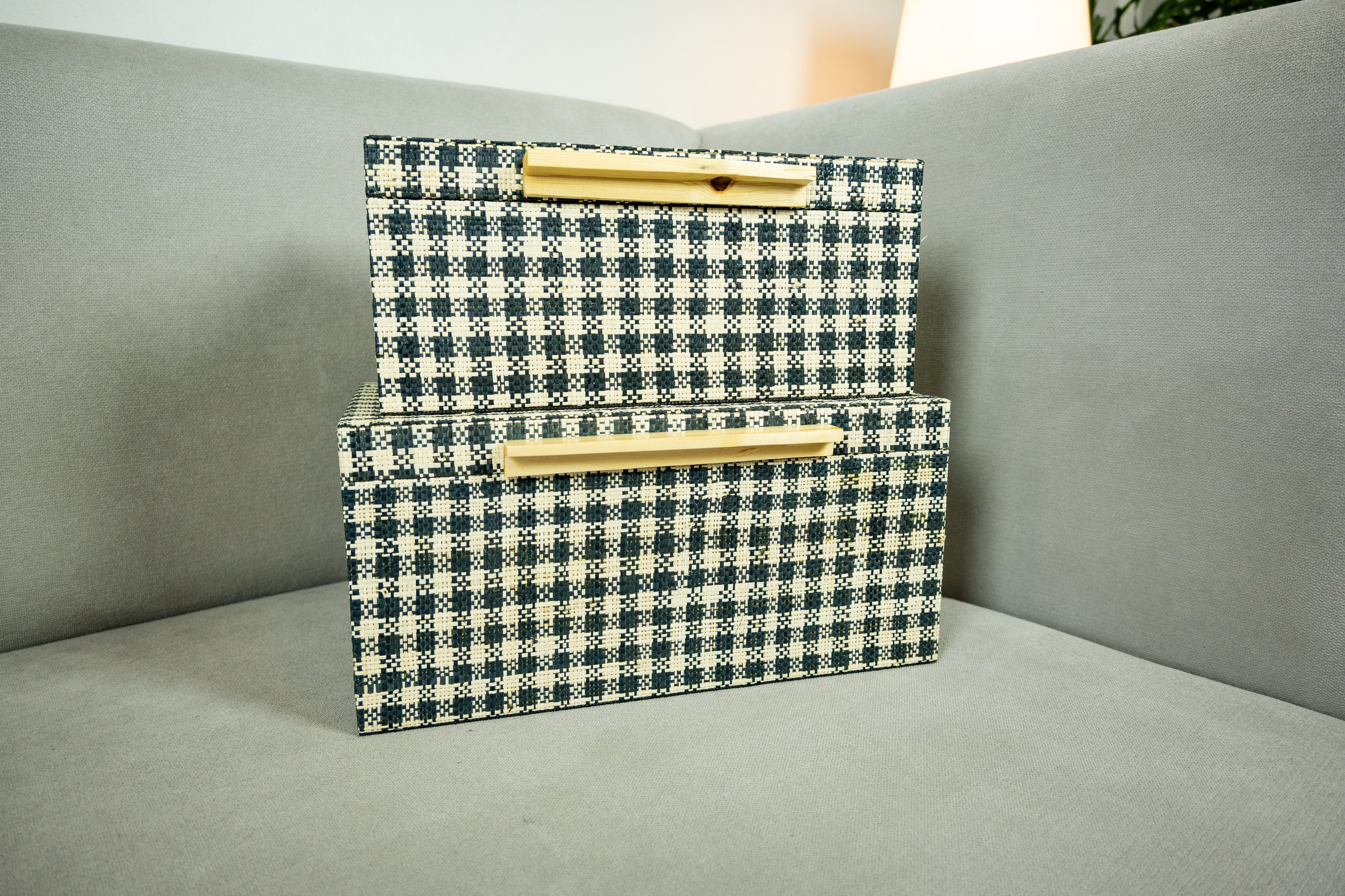 Storage Chest Set of 2 in Checkered Raffia