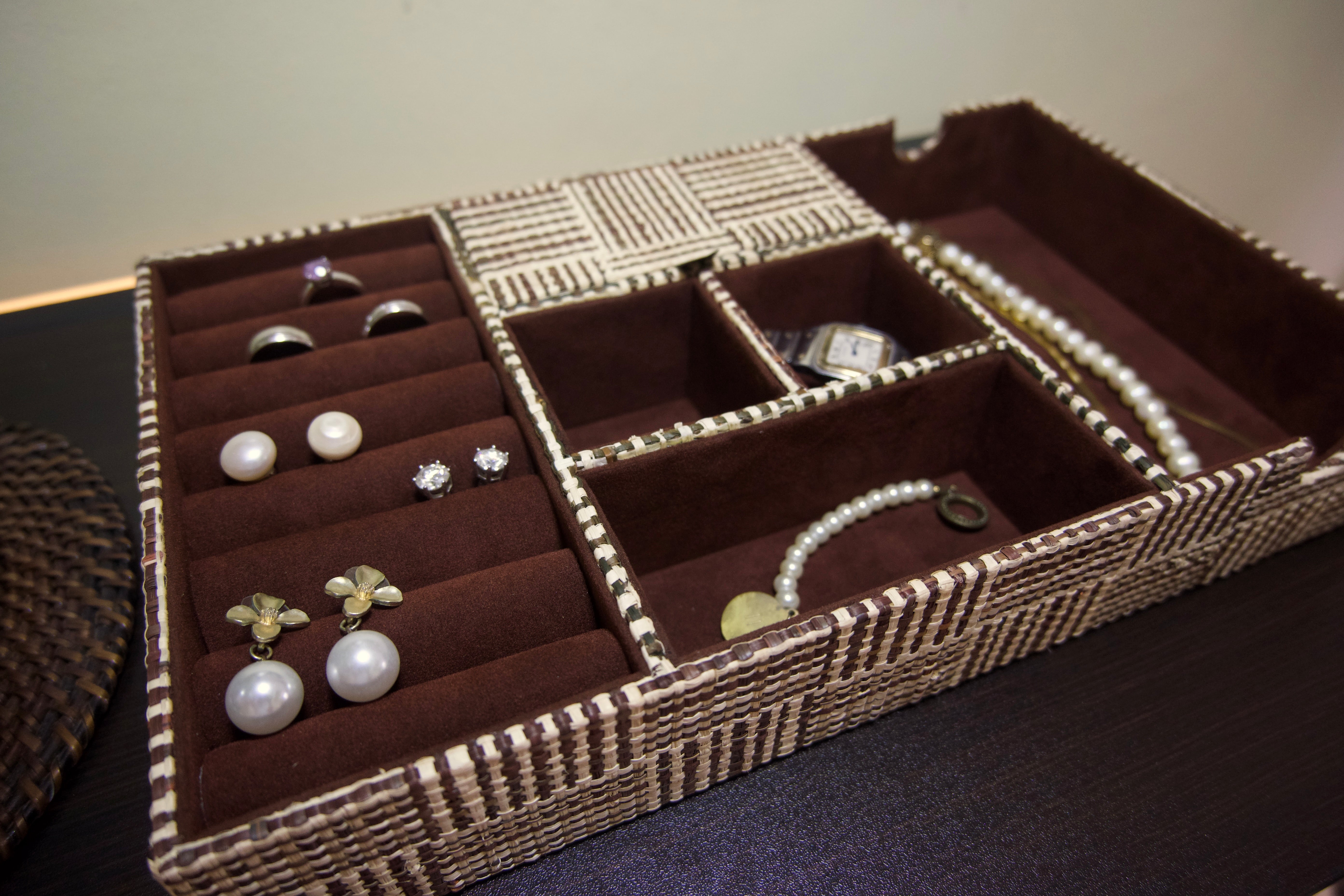 Jewelry Tray Sariki Raffia