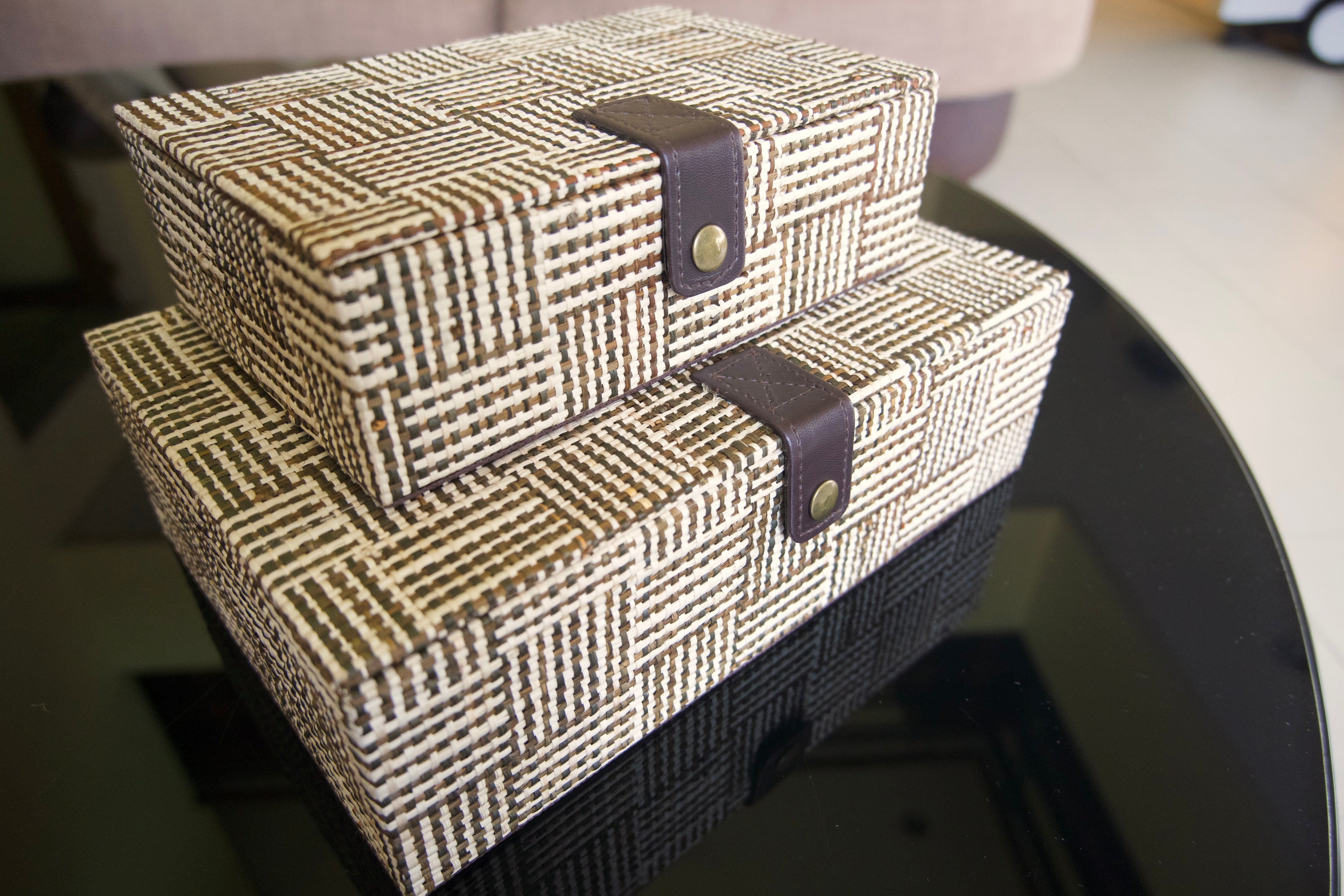 Trinket box with Flat Lid Sariki Raffia