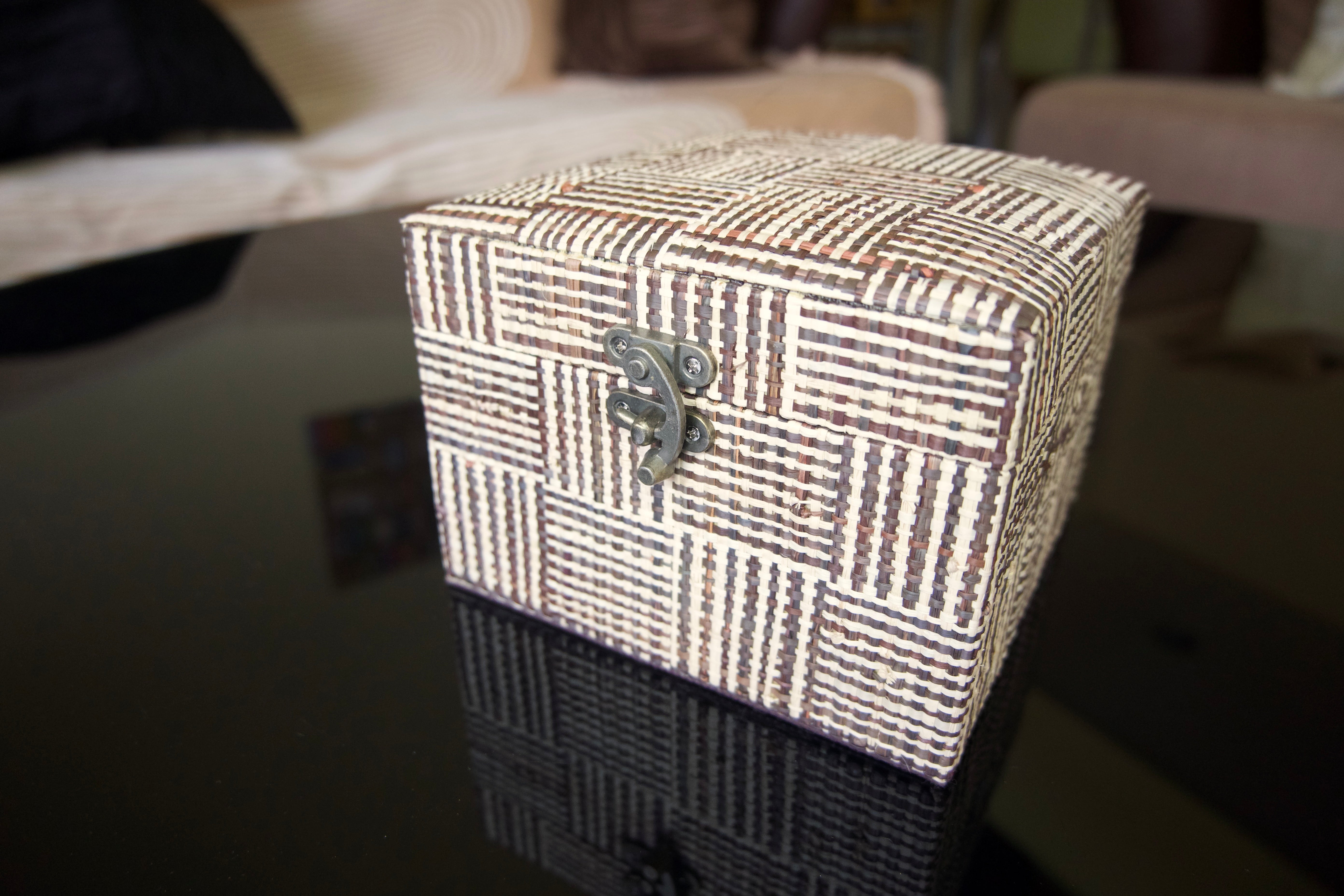 Jewelry Box Sariki Raffia with Built-In Vanity Mirror