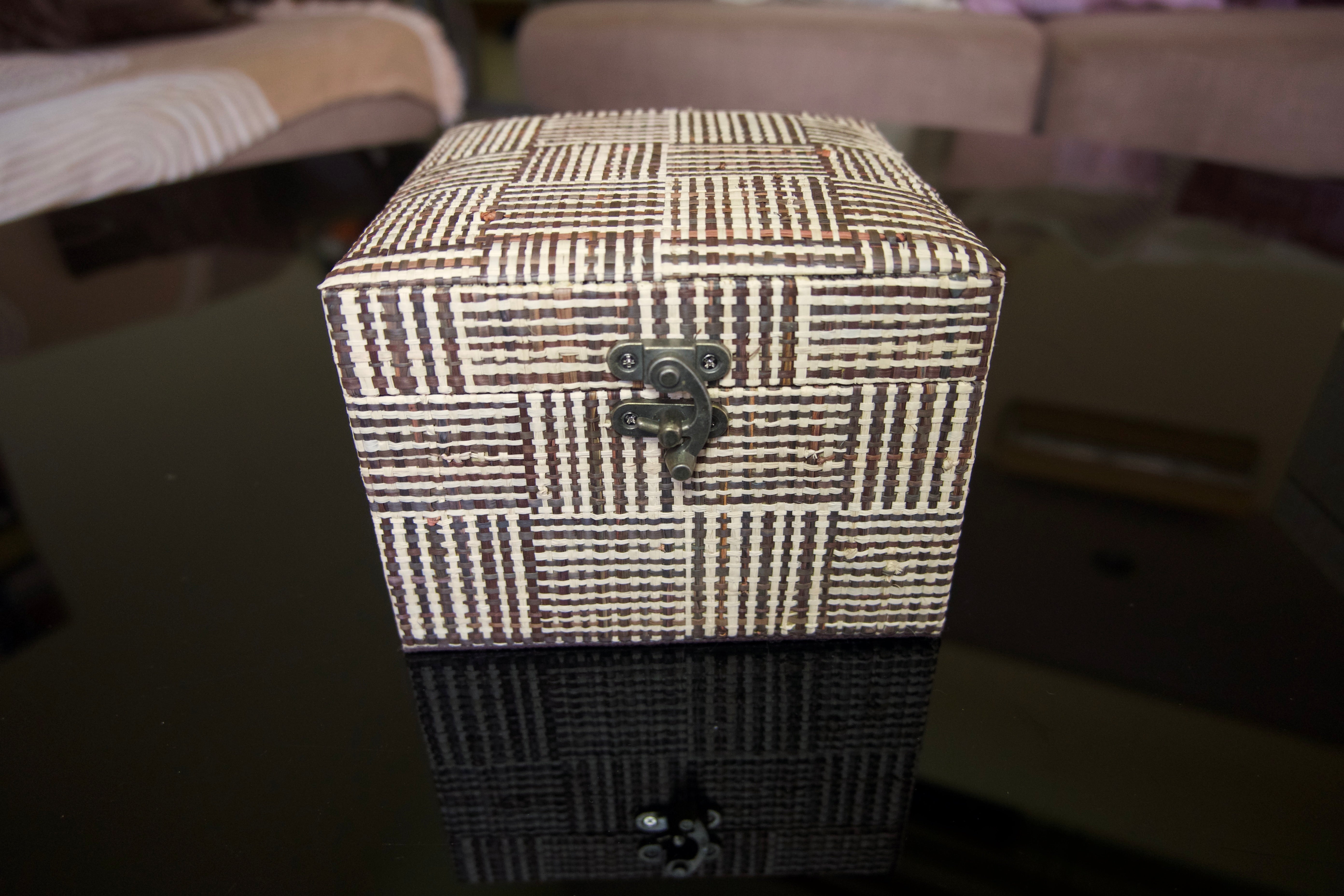 Jewelry Box Sariki Raffia with Built-In Vanity Mirror