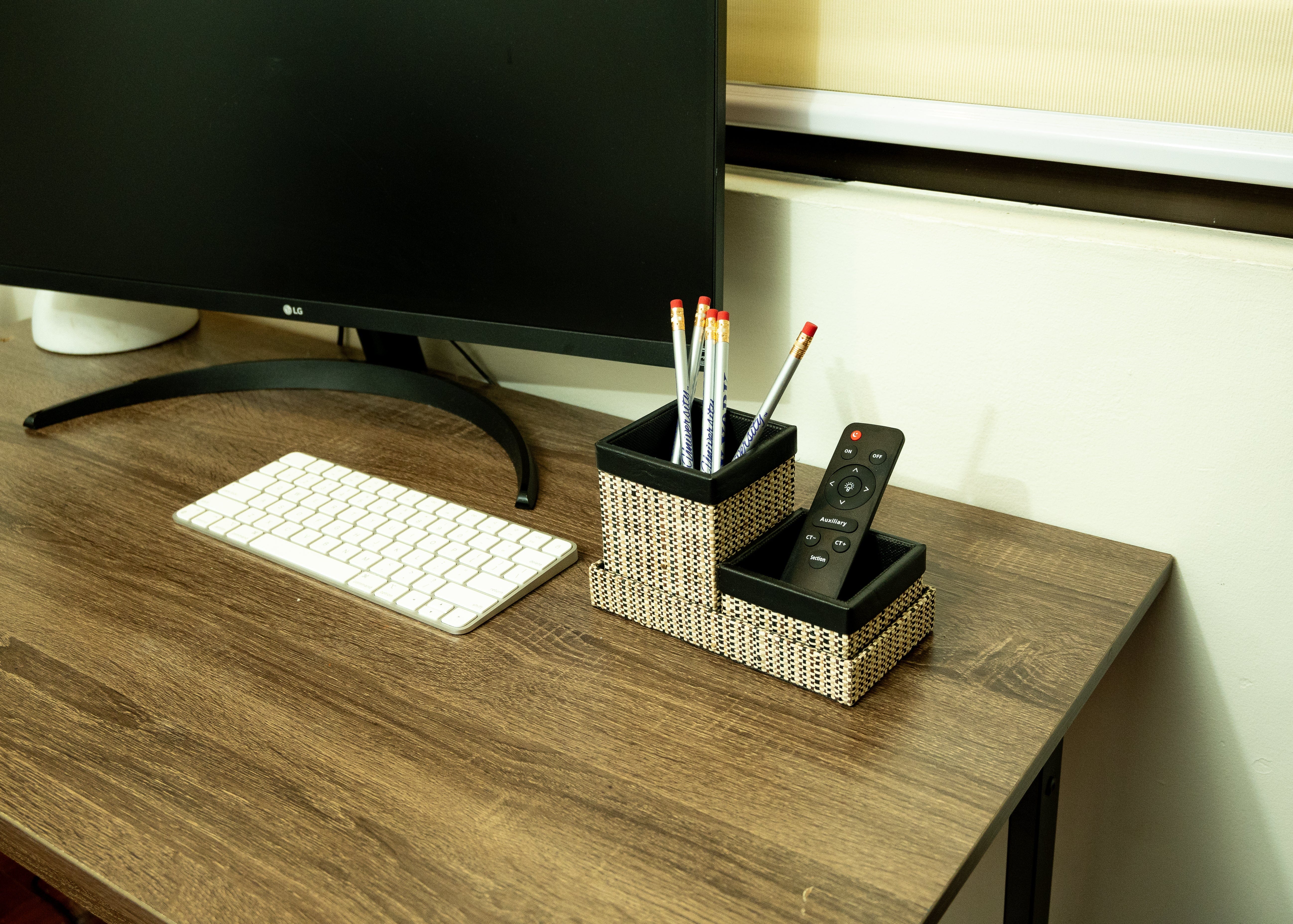 Desk Pen Remote Organizer in Three-Toned Raffia